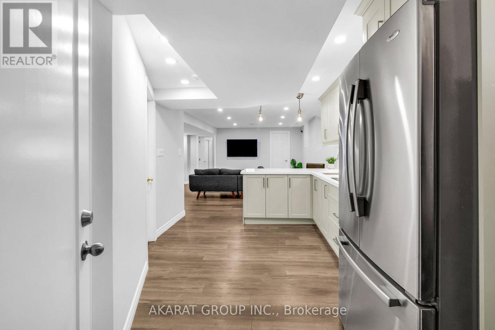 Basement Apt - 5463 Fudge Terrace, Mississauga, ON - Indoor Photo Showing Other Room