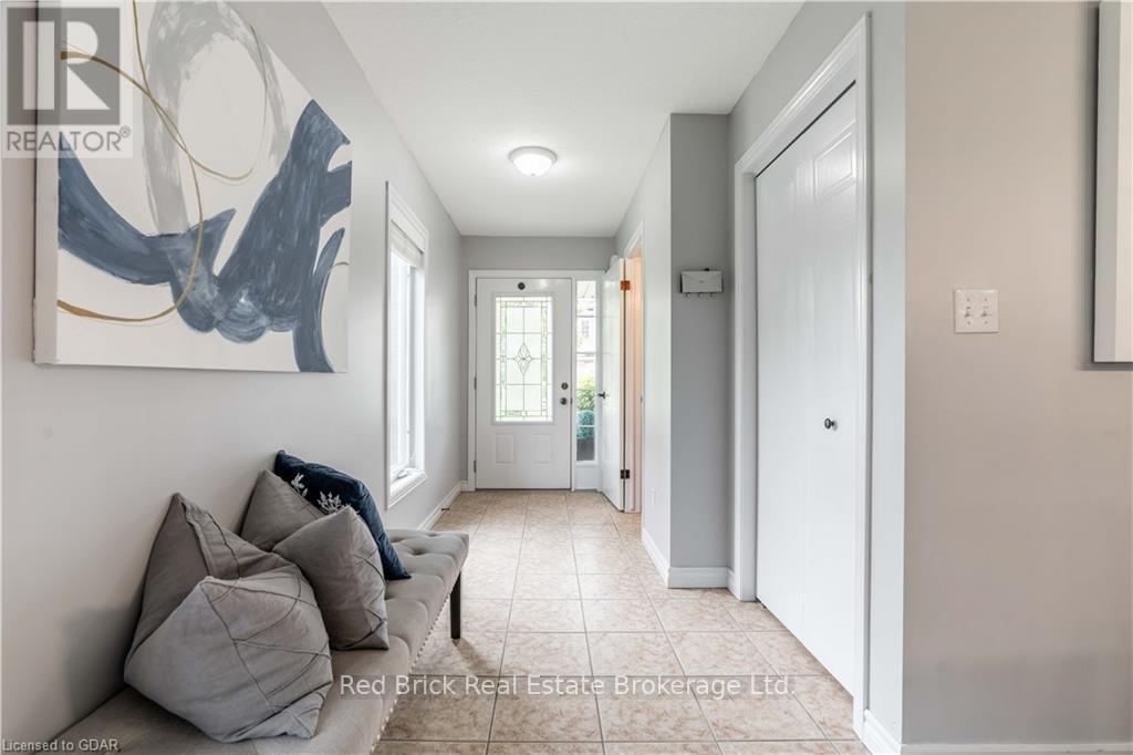 24 - 20 Shackleton Drive, Guelph (Grange Road), ON - Indoor Photo Showing Other Room