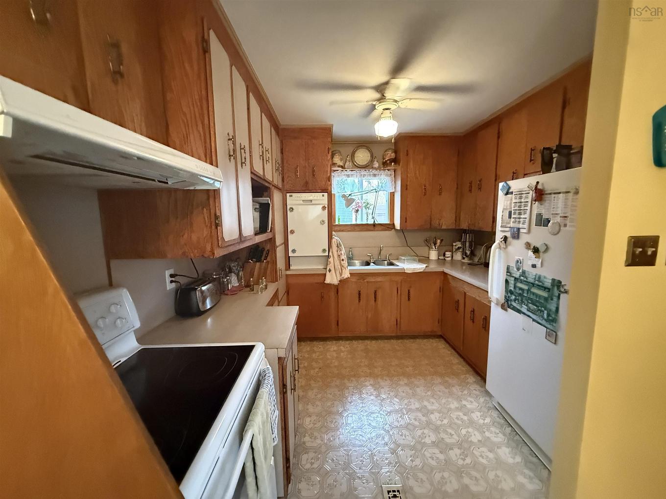 198 Renfrew Street, Dartmouth, NS