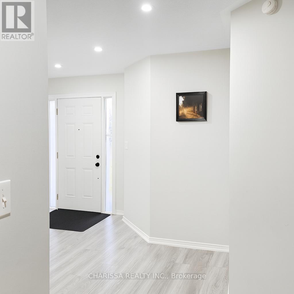 6798 Bansbridge Crescent, Mississauga, ON - Indoor Photo Showing Other Room