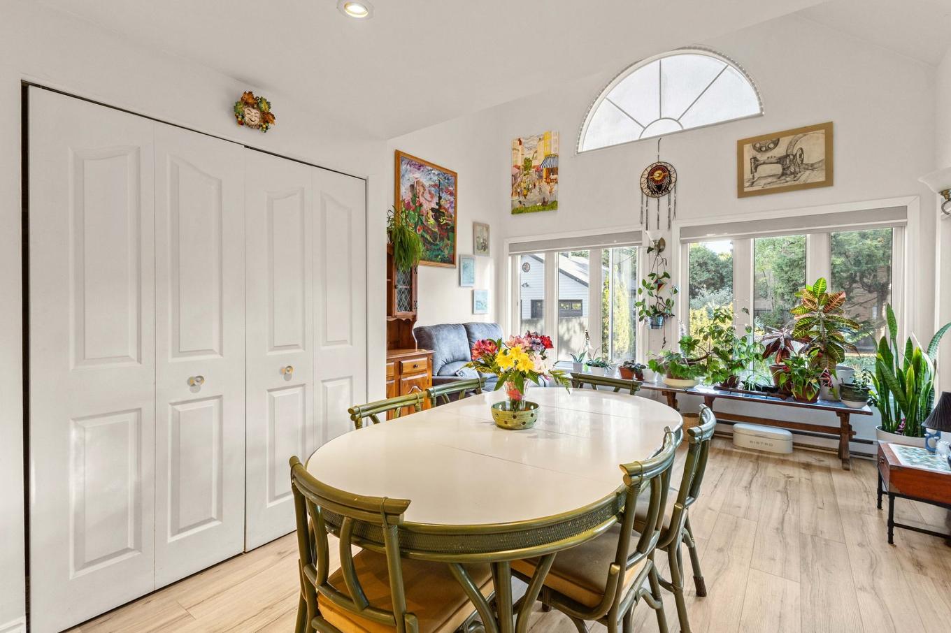 Salle à manger - 590 Ch. Du Bord-Du-Lac-Lakeshore, Dorval, QC - Indoor Photo Showing Dining Room
