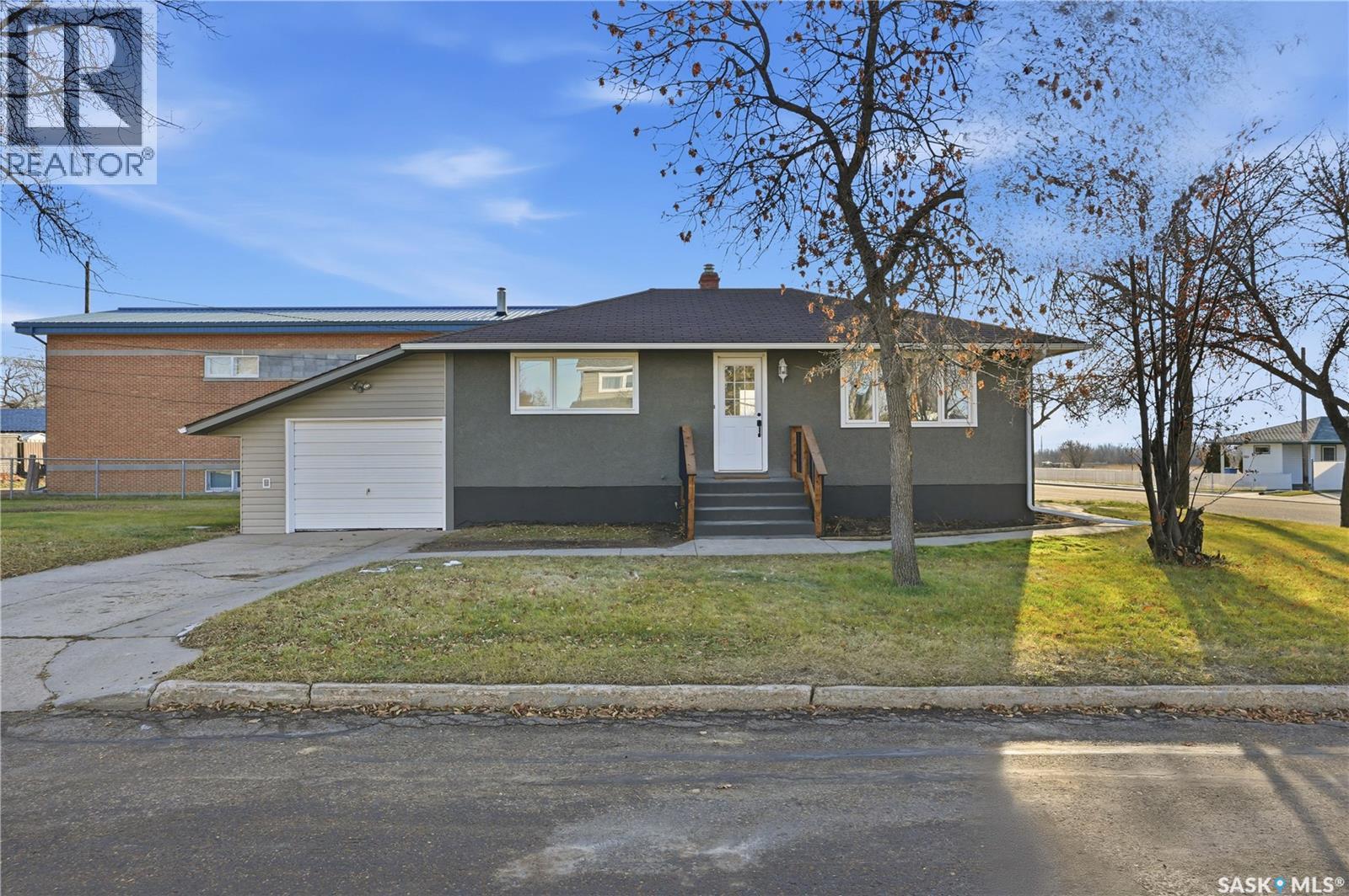 1492 92Nd Street, North Battleford, SK - Outdoor