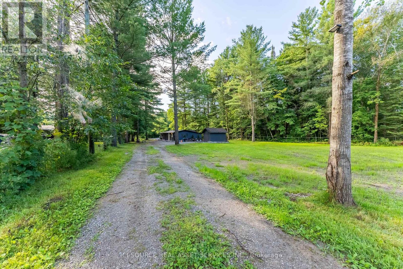 3526 Monck Road, Kawartha Lakes, ON - Outdoor