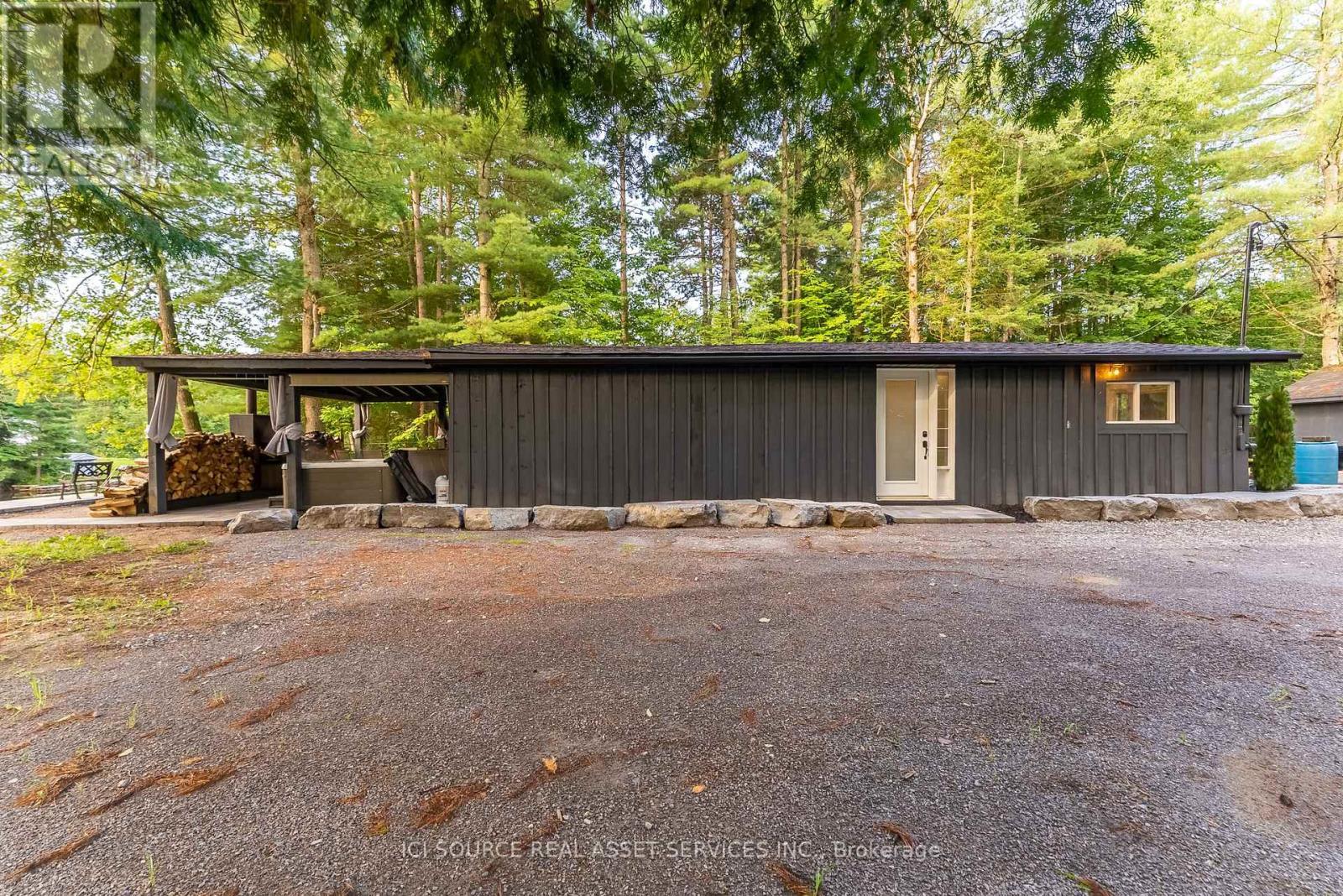 3526 Monck Road, Kawartha Lakes, ON - Outdoor With Deck Patio Veranda