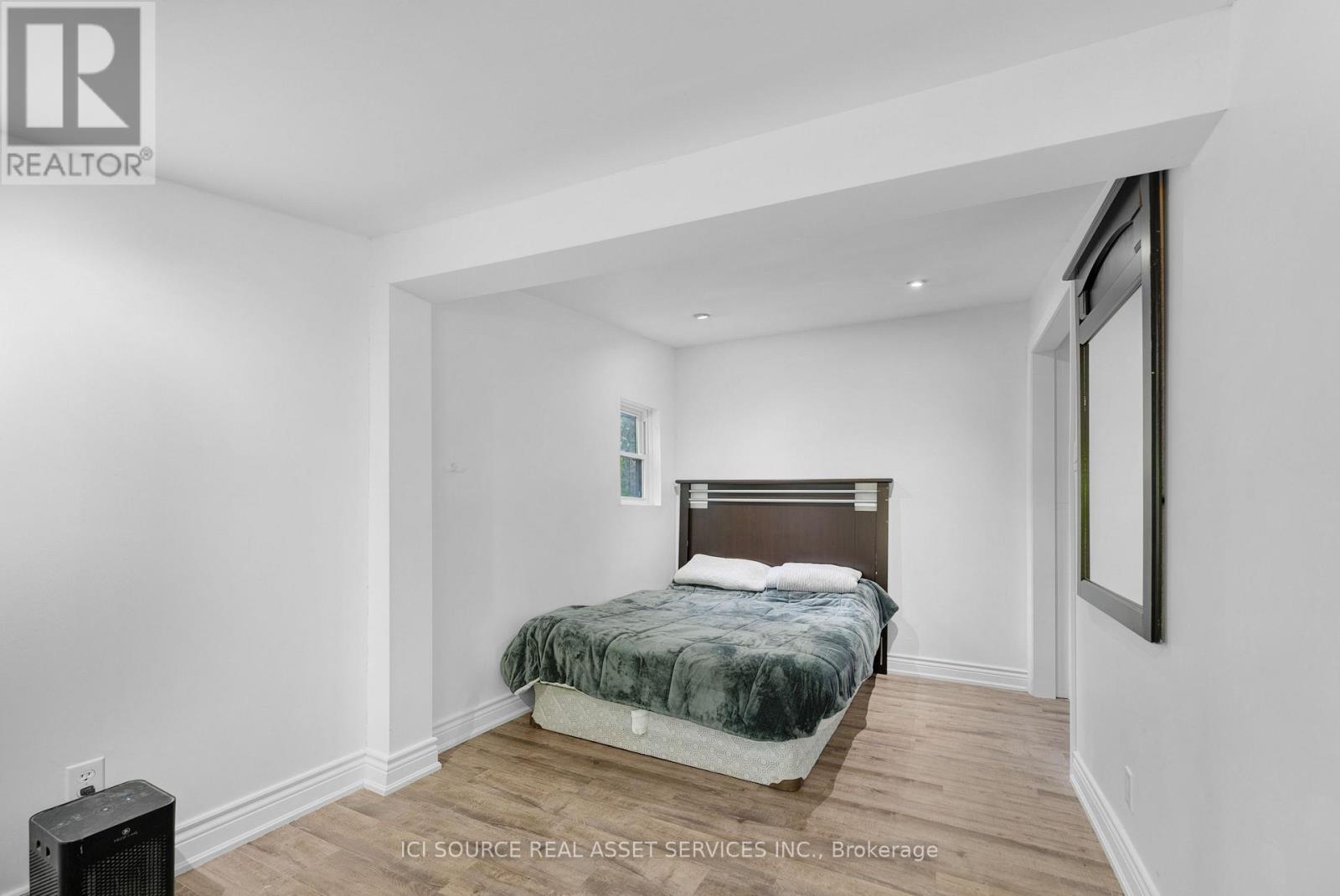 3526 Monck Road, Kawartha Lakes, ON - Indoor Photo Showing Bedroom