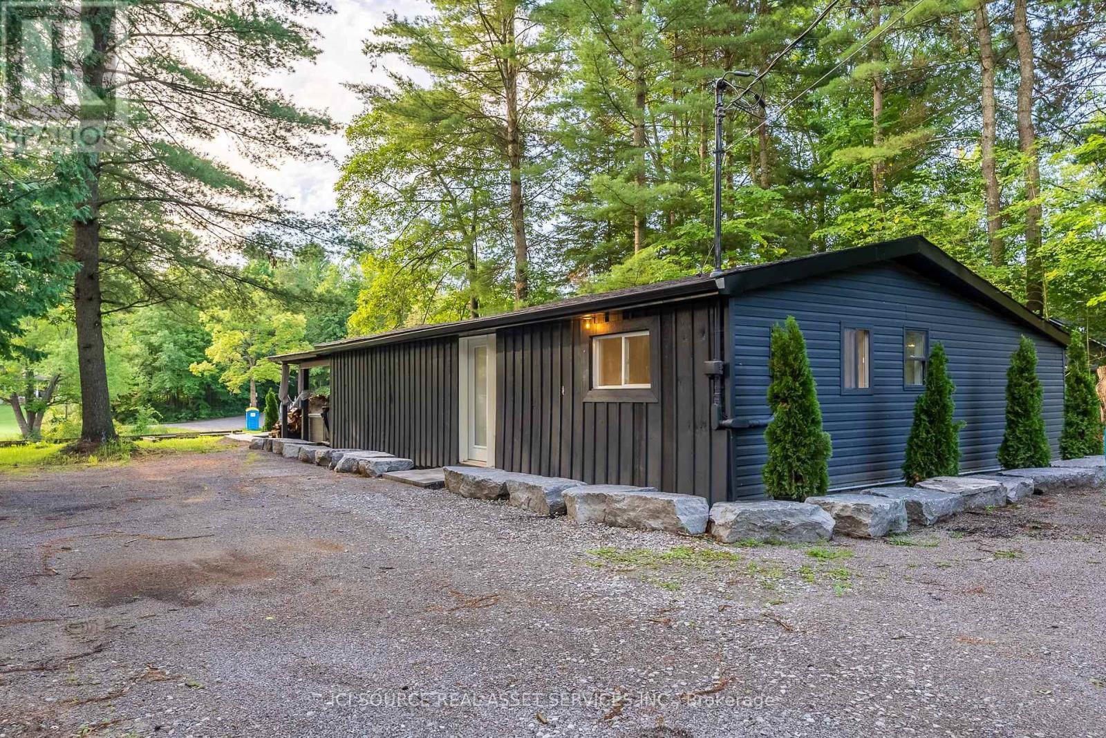 3526 Monck Road, Kawartha Lakes, ON - Outdoor