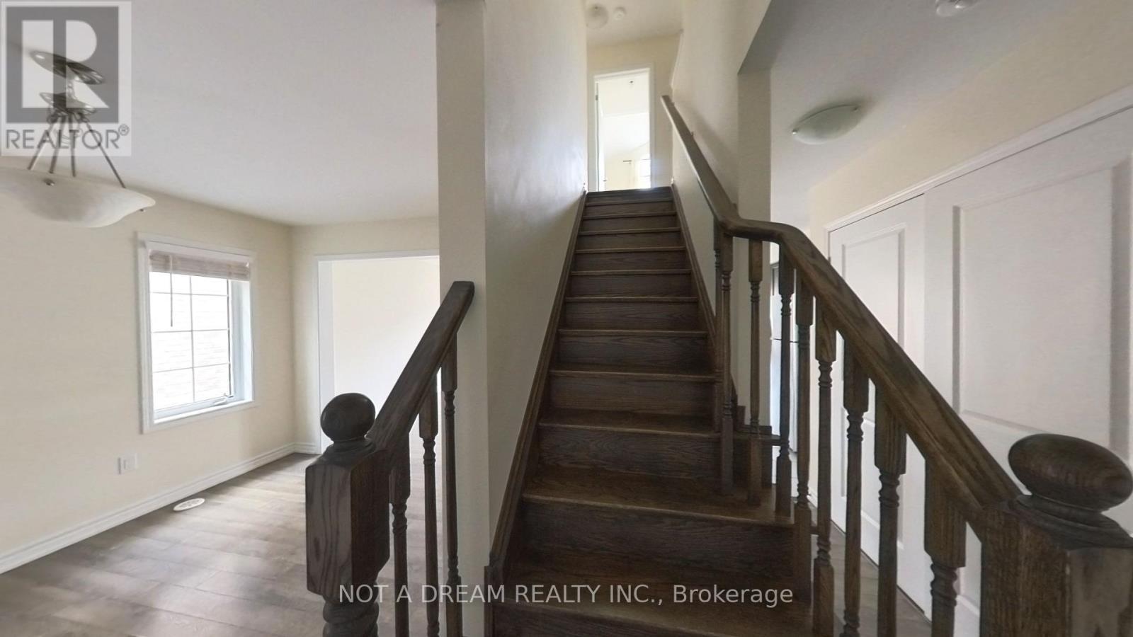 11 Bluegill Crescent, Whitby, ON - Indoor Photo Showing Other Room