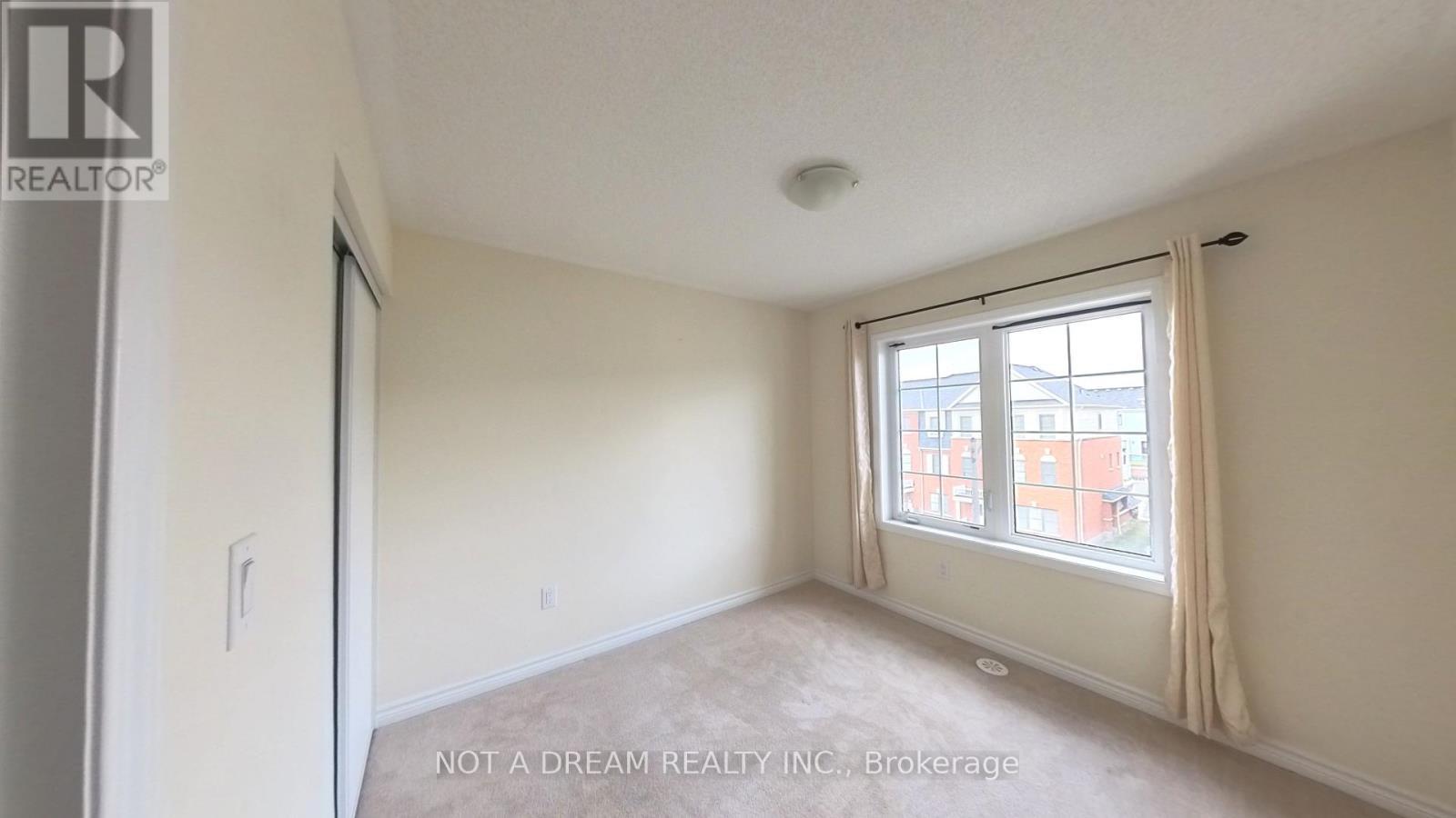 11 Bluegill Crescent, Whitby, ON - Indoor Photo Showing Other Room