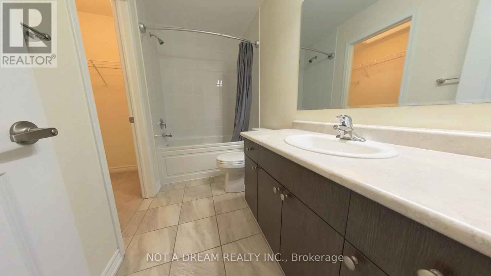 11 Bluegill Crescent, Whitby, ON - Indoor Photo Showing Bathroom