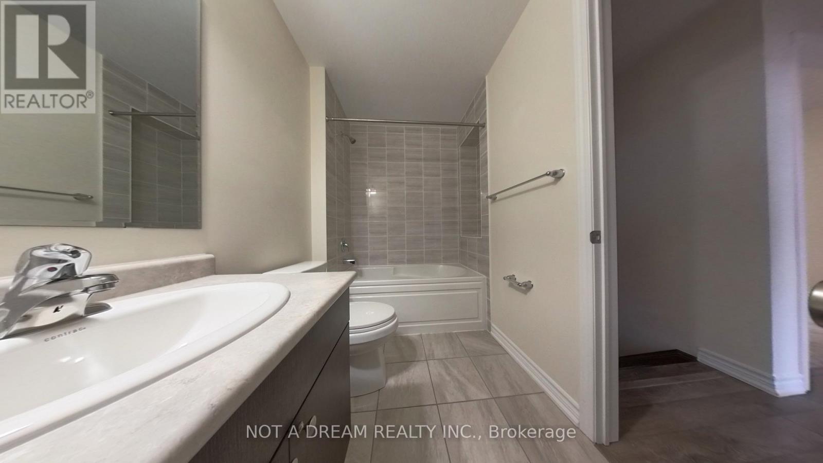 11 Bluegill Crescent, Whitby, ON - Indoor Photo Showing Bathroom