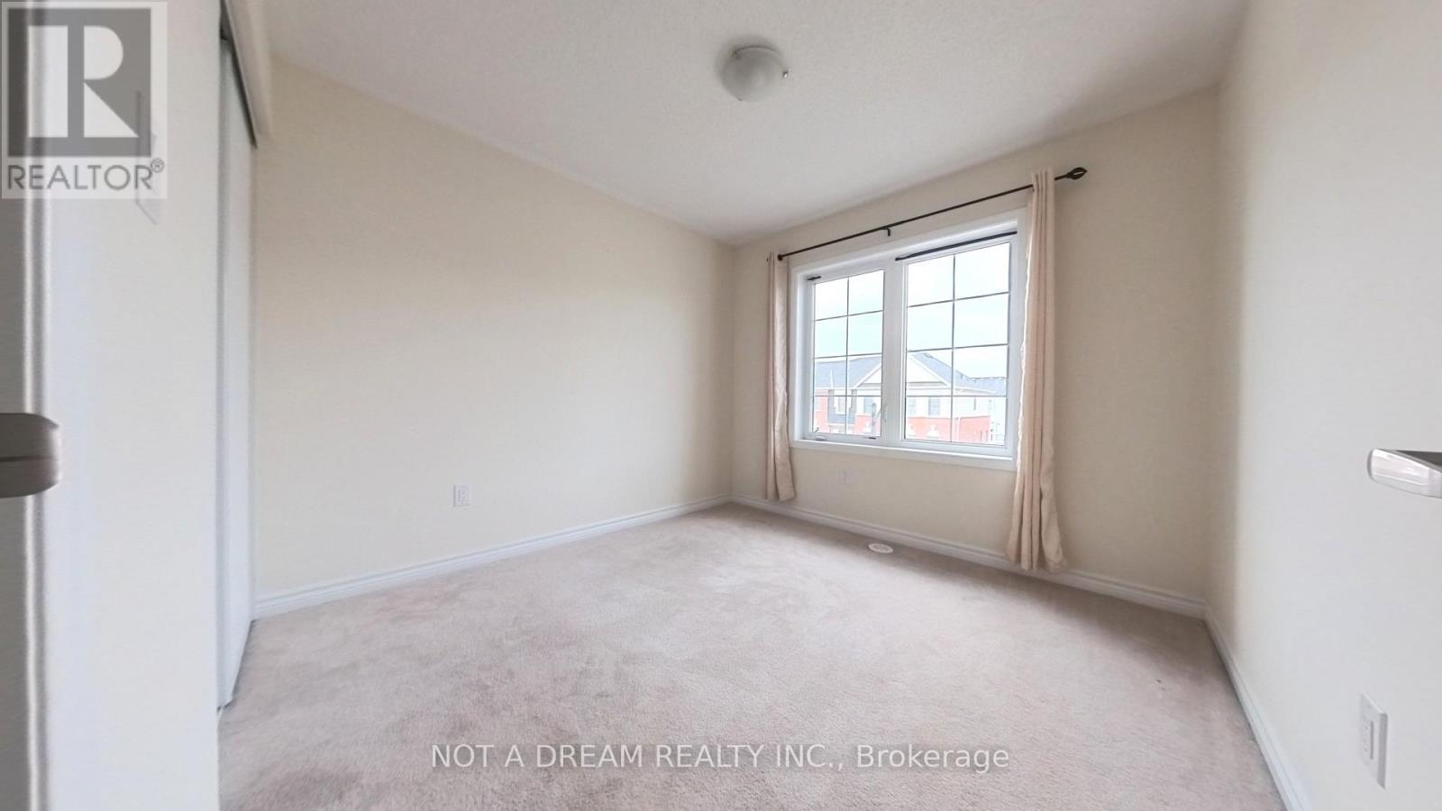 11 Bluegill Crescent, Whitby, ON - Indoor Photo Showing Other Room