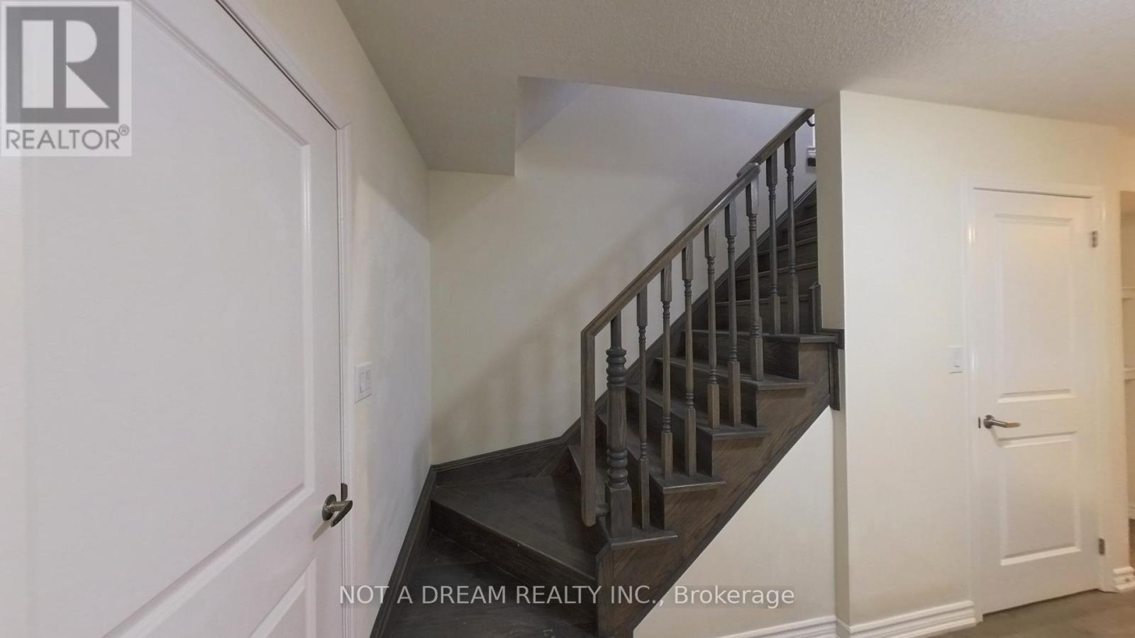 11 Bluegill Crescent, Whitby, ON - Indoor Photo Showing Other Room