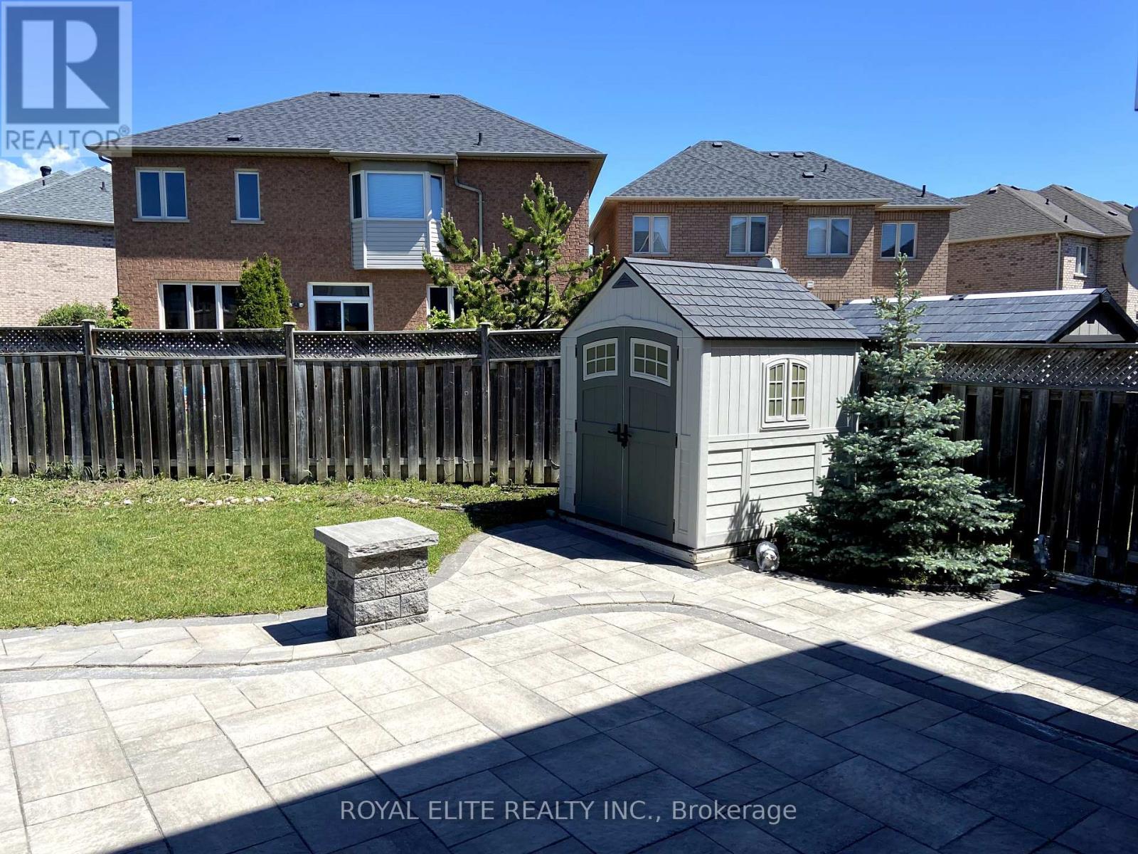 26 Starhill Crescent, Markham, ON - Outdoor