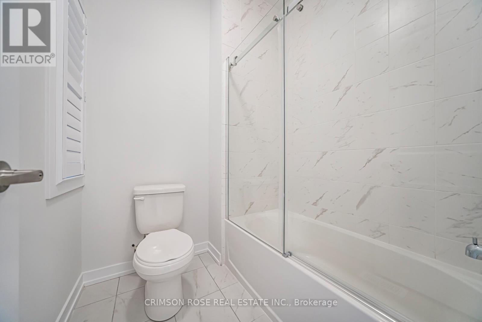 Upper Unit - 59 Danielle Moore Circle, Toronto, ON - Indoor Photo Showing Bathroom