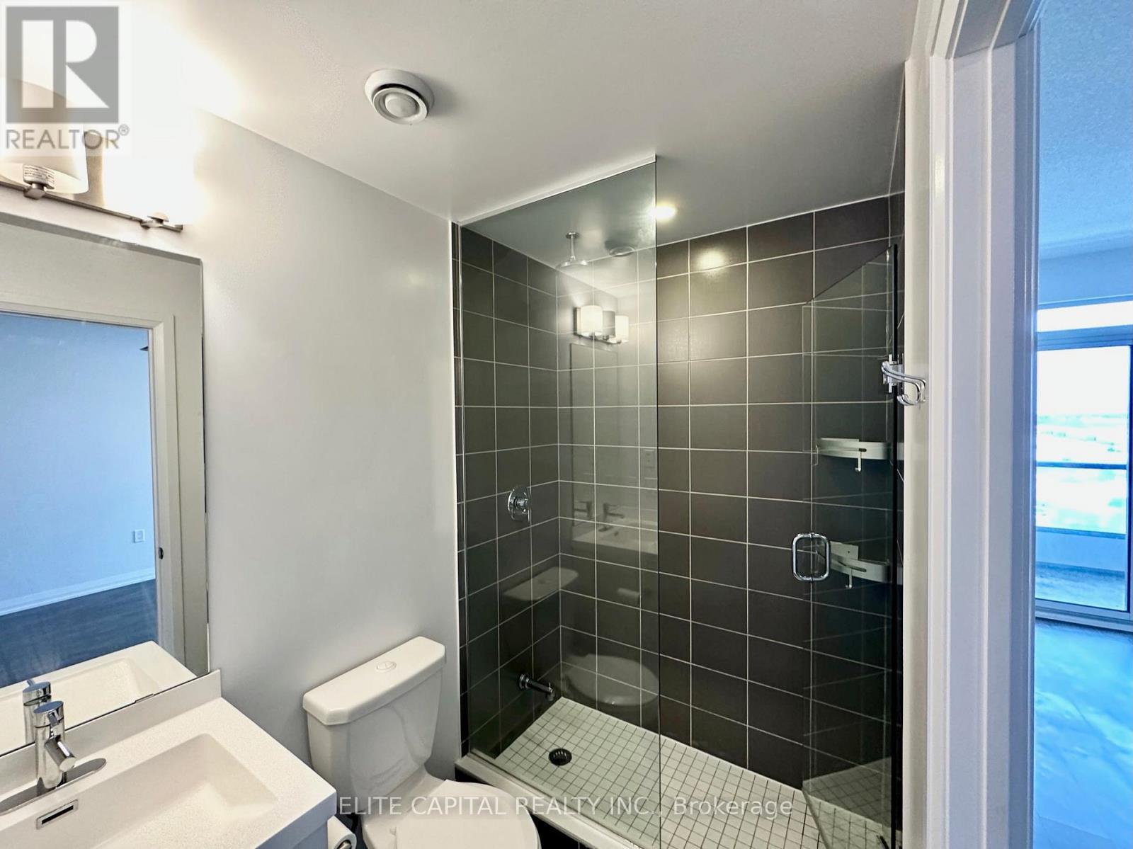 1507 - 9560 Markham Road, Markham, ON - Indoor Photo Showing Bathroom