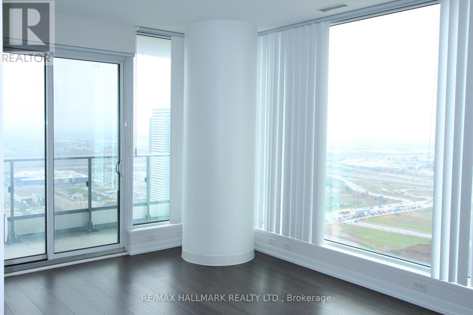 4009 - 5 Buttermill Avenue, Vaughan, ON - Indoor Photo Showing Other Room