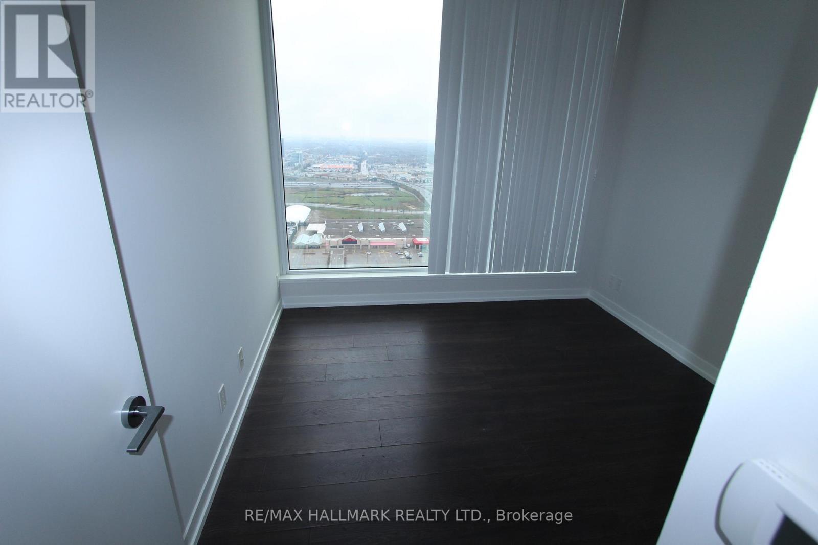 4009 - 5 Buttermill Avenue, Vaughan, ON - Indoor Photo Showing Other Room