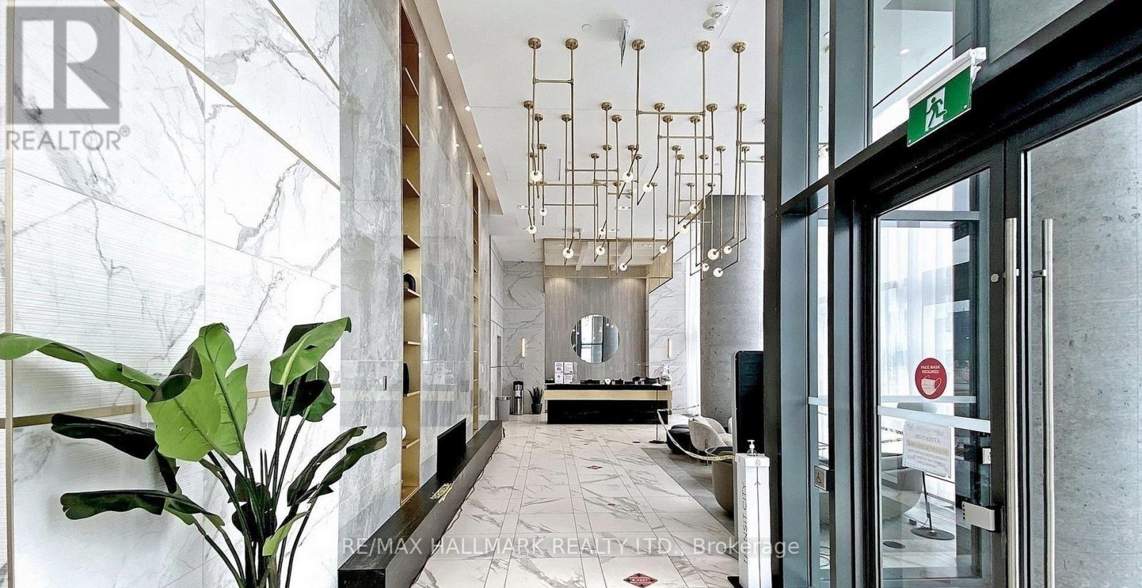 4009 - 5 Buttermill Avenue, Vaughan, ON - Indoor Photo Showing Other Room