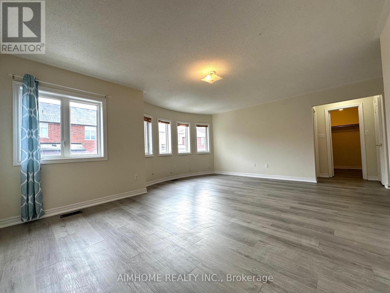1171 Mctavish Drive, Newmarket, ON - Indoor Photo Showing Other Room