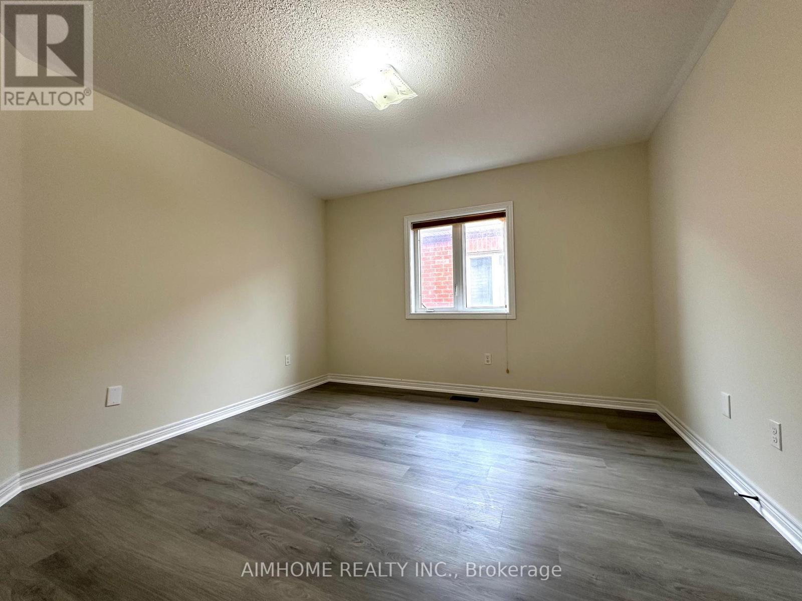 1171 Mctavish Drive, Newmarket, ON - Indoor Photo Showing Other Room