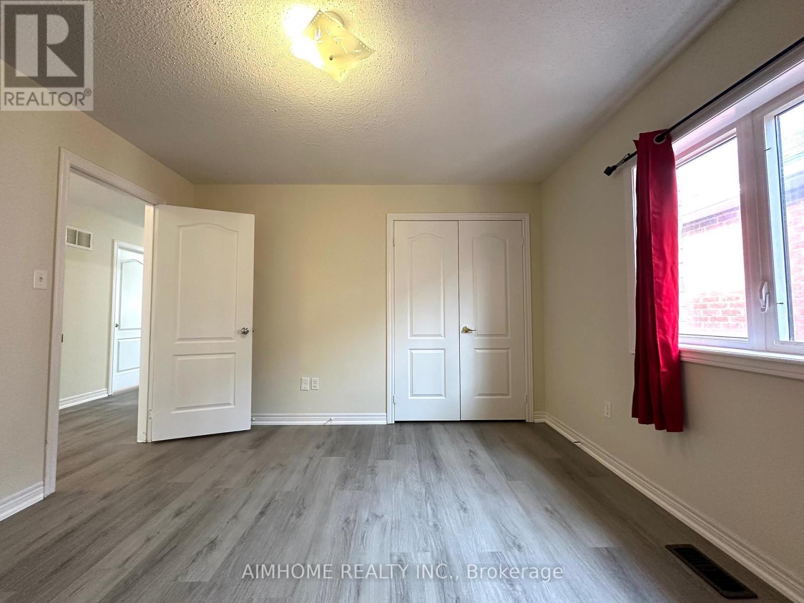 1171 Mctavish Drive, Newmarket, ON - Indoor Photo Showing Other Room