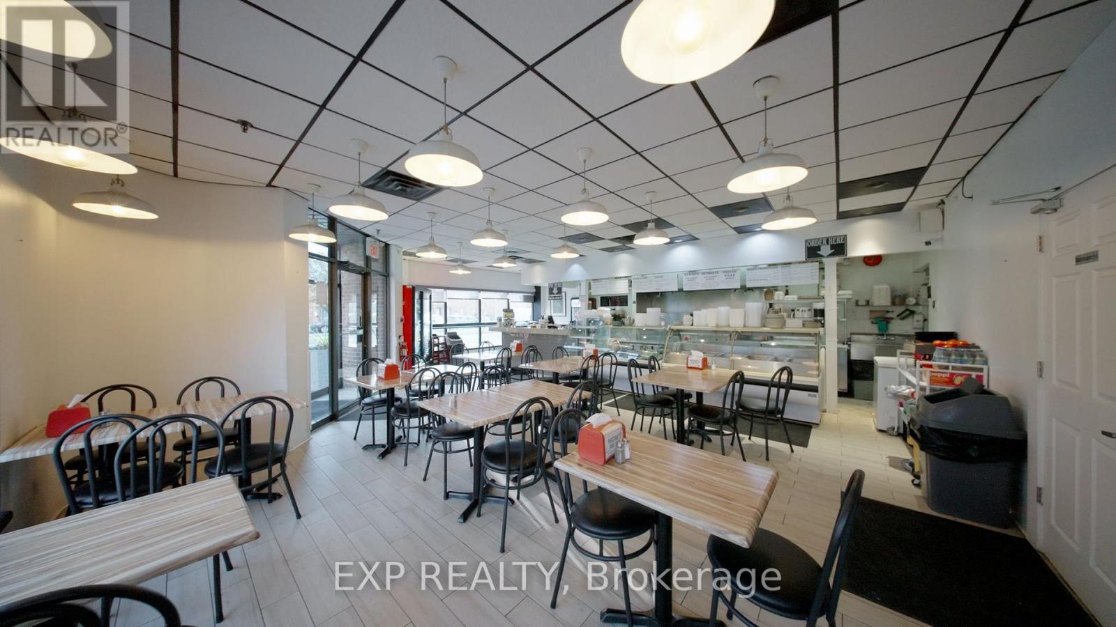 4 - 146 Citation Drive, Vaughan, ON