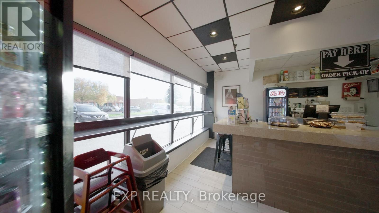 4 - 146 Citation Drive, Vaughan, ON