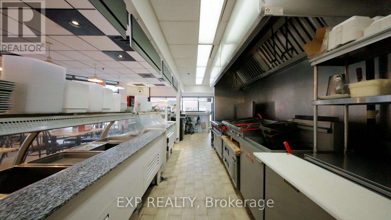 4 - 146 Citation Drive, Vaughan, ON