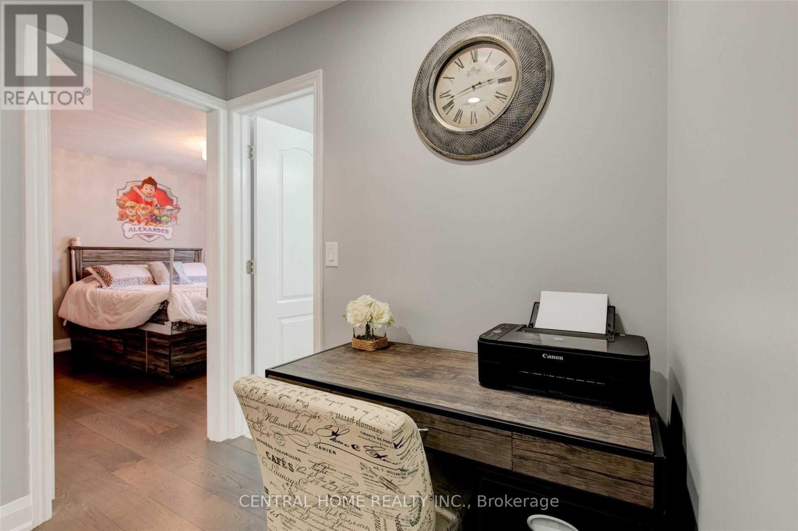 72 Eastman Crescent, Newmarket, ON - Indoor Photo Showing Other Room