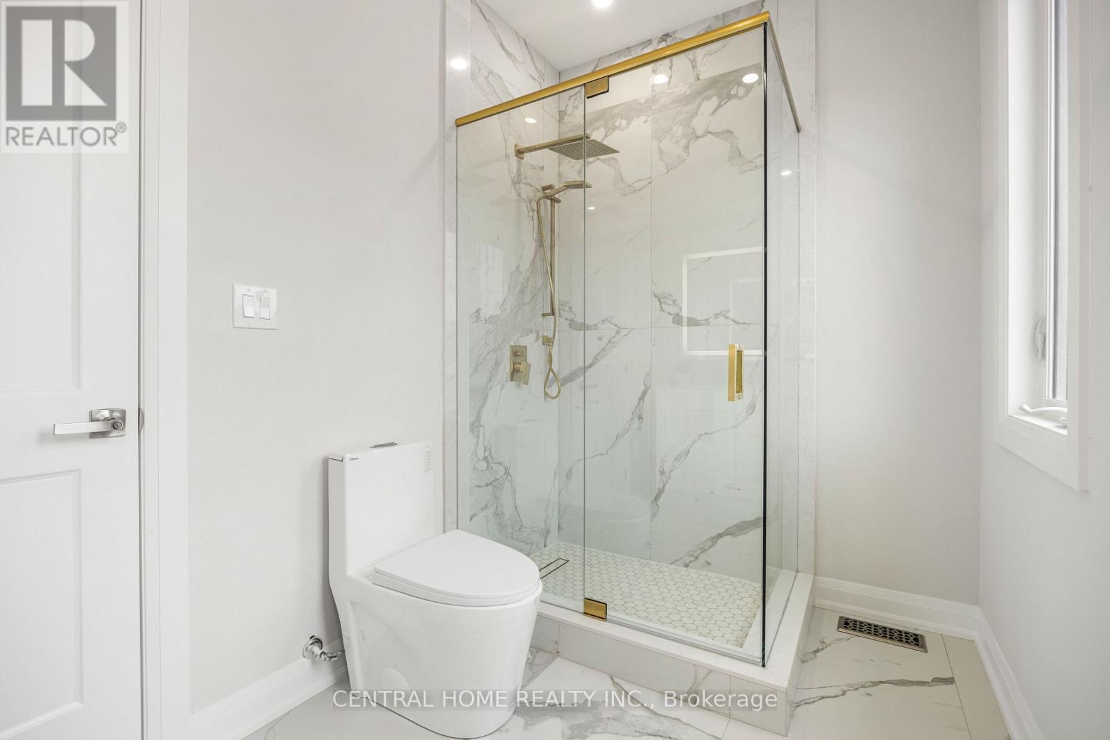 2954 Elgin Mills Rd E Elgin Mills Road E, Markham, ON - Indoor Photo Showing Bathroom