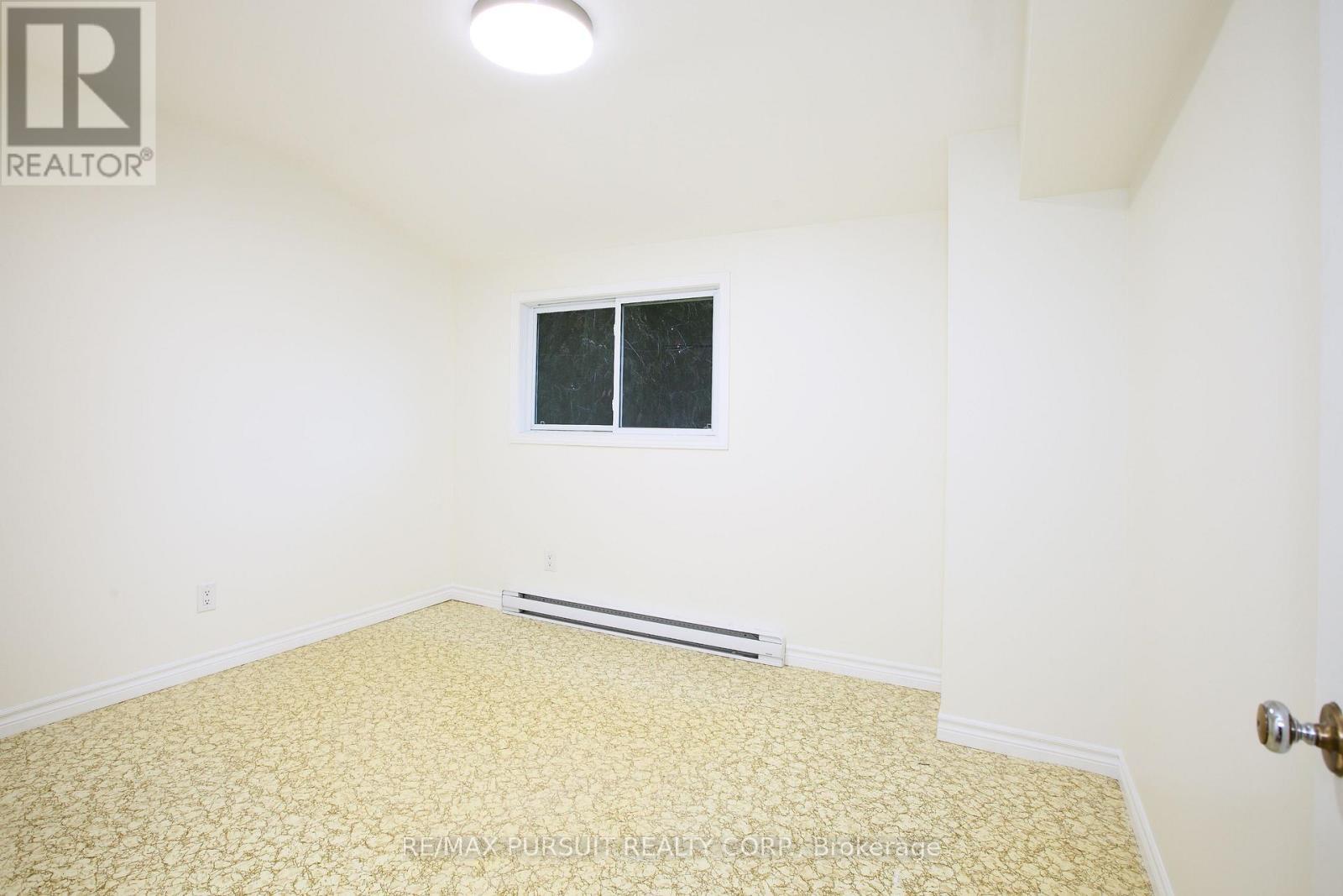 409 Mccamus Avenue, Temiskaming Shores (New Liskeard), ON - Indoor Photo Showing Other Room