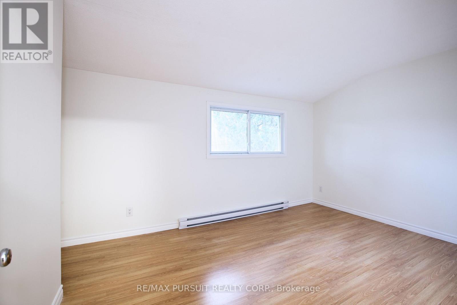 409 Mccamus Avenue, Temiskaming Shores (New Liskeard), ON - Indoor Photo Showing Other Room