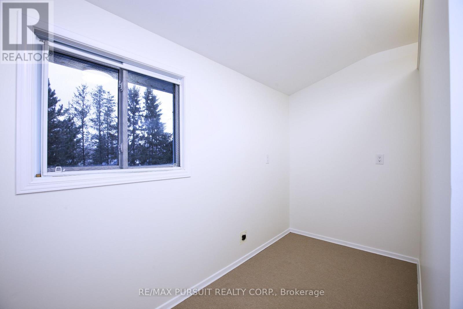 409 Mccamus Avenue, Temiskaming Shores (New Liskeard), ON - Indoor Photo Showing Other Room