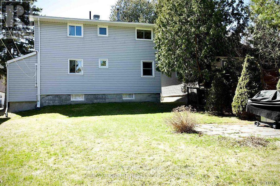 409 Mccamus Avenue, Temiskaming Shores (New Liskeard), ON - Outdoor With Exterior