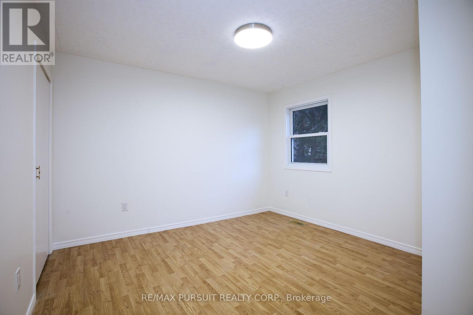 409 Mccamus Avenue, Temiskaming Shores (New Liskeard), ON - Indoor Photo Showing Other Room