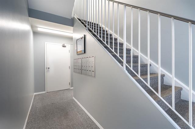 8-270 Dollard Blvd, Winnipeg, MB