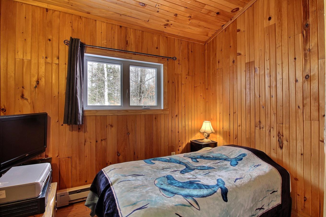 Bedroom - 23 Ch. Du Gros-Rocher, Harrington, QC - Indoor Photo Showing Bedroom