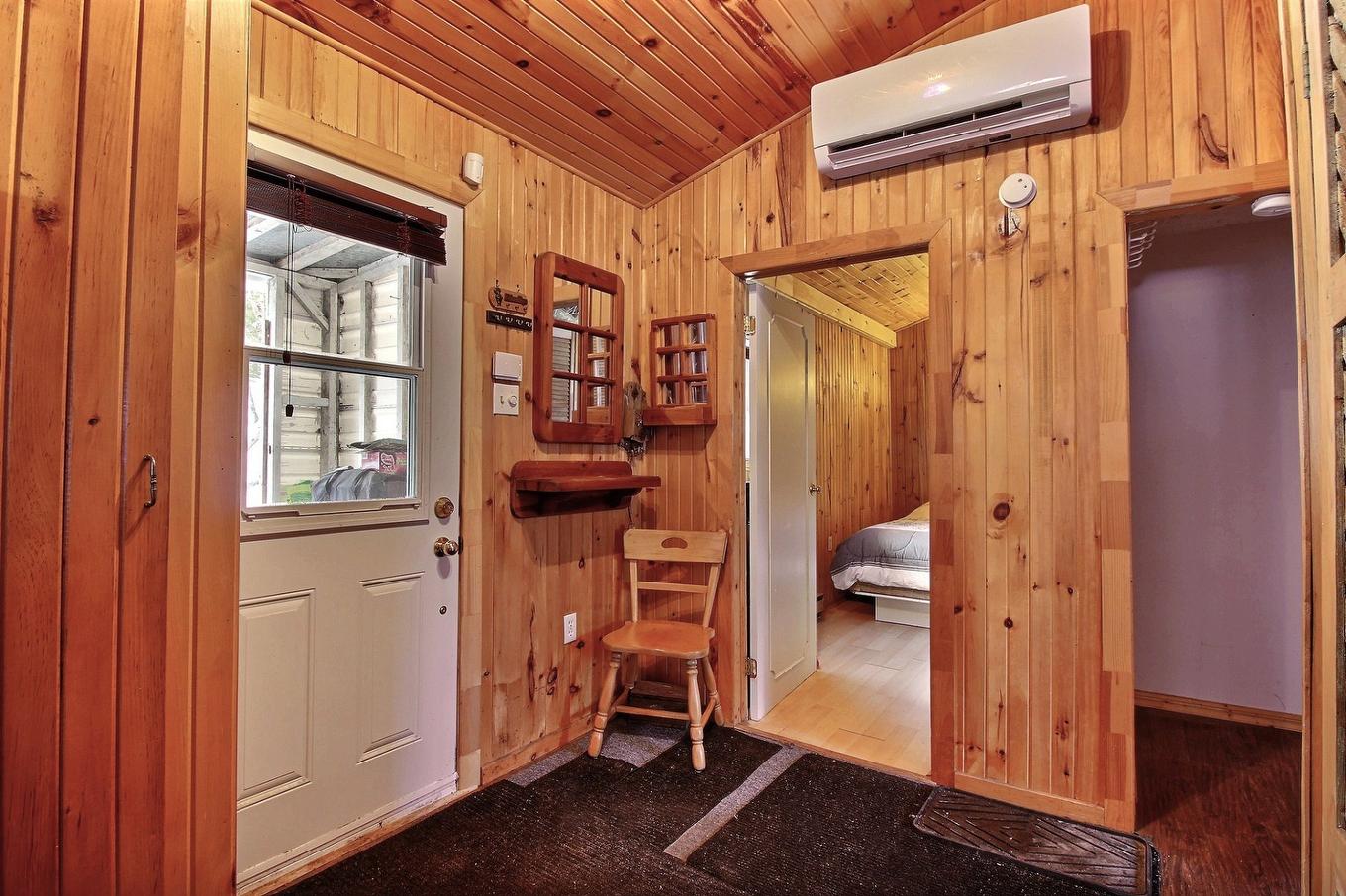 Hall - 23 Ch. Du Gros-Rocher, Harrington, QC - Indoor Photo Showing Other Room