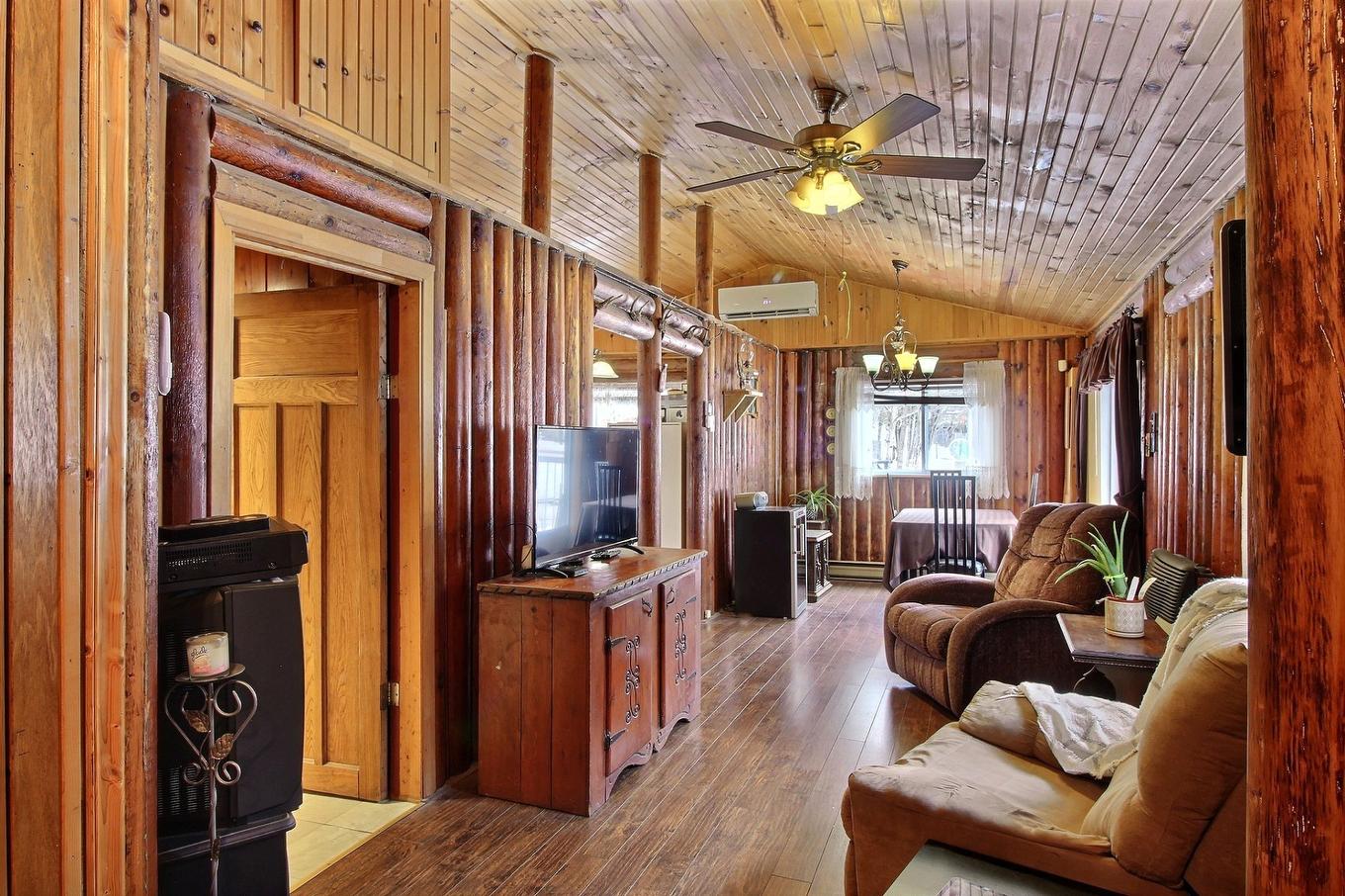 Overall view - 23 Ch. Du Gros-Rocher, Harrington, QC - Indoor