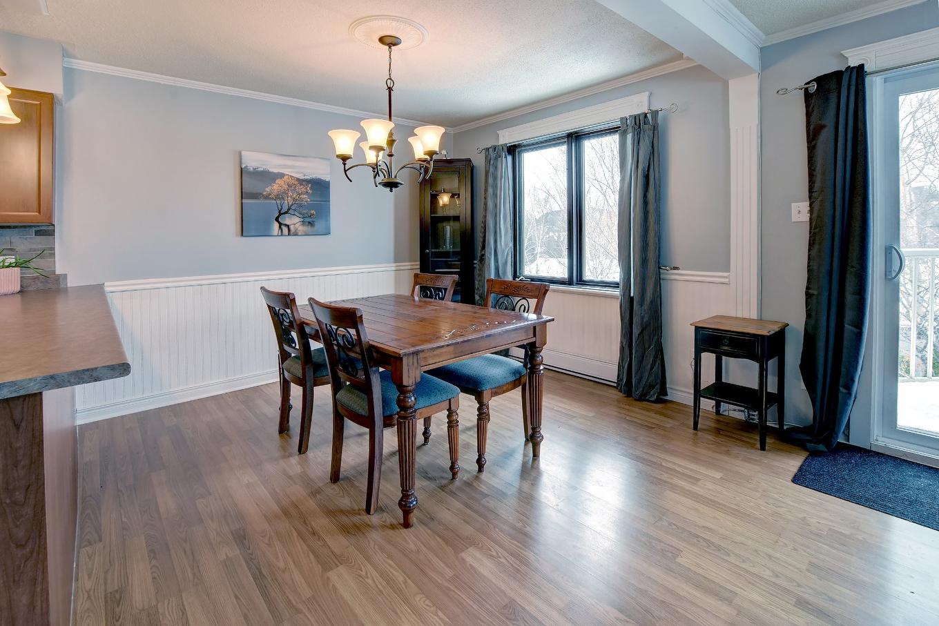 Dining room - 732 Ch. Des Éperviers, Piedmont, QC - Indoor Photo Showing Dining Room