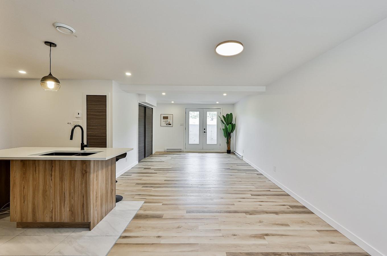 Intergenerational - 750 5E Rang, Sainte-Julienne, QC - Indoor Photo Showing Other Room