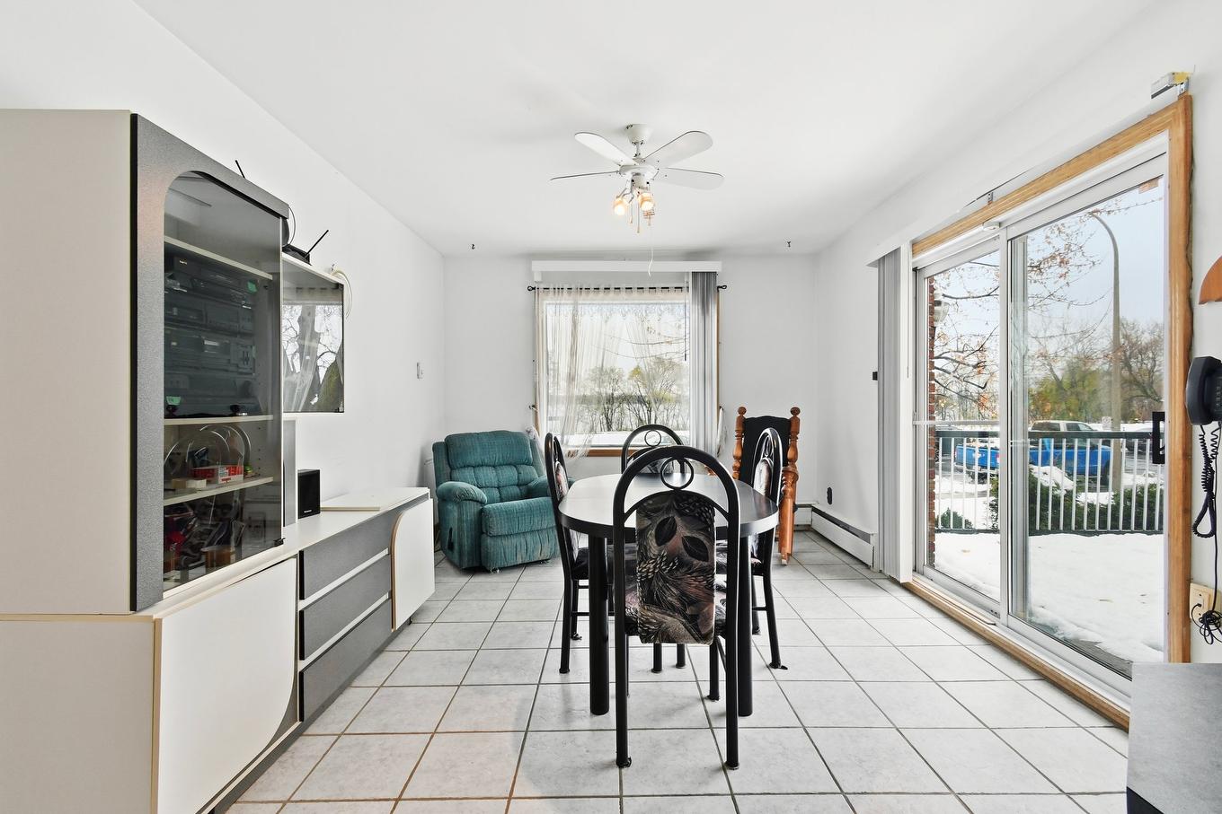Dinette - 300 - 304 Rue Taillon, Montréal (Mercier/Hochelaga-Maisonneuve), QC - Indoor Photo Showing Dining Room