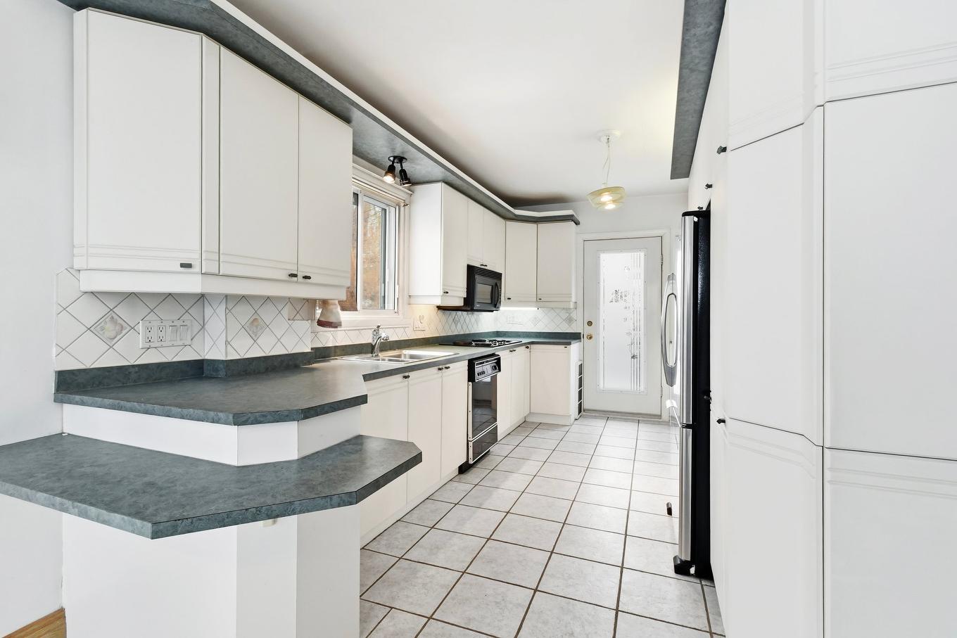 Kitchen - 300 - 304 Rue Taillon, Montréal (Mercier/Hochelaga-Maisonneuve), QC - Indoor Photo Showing Kitchen