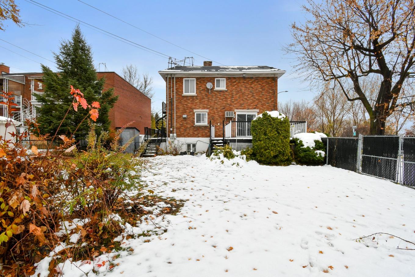 Backyard - 300 - 304 Rue Taillon, Montréal (Mercier/Hochelaga-Maisonneuve), QC - Outdoor