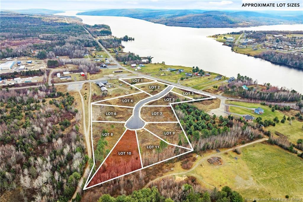 23-10 Finn Cres, Nackawic, NB