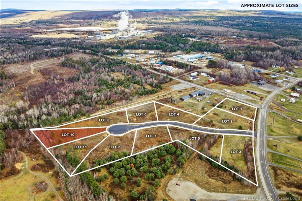 23-10 Finn Cres, Nackawic, NB