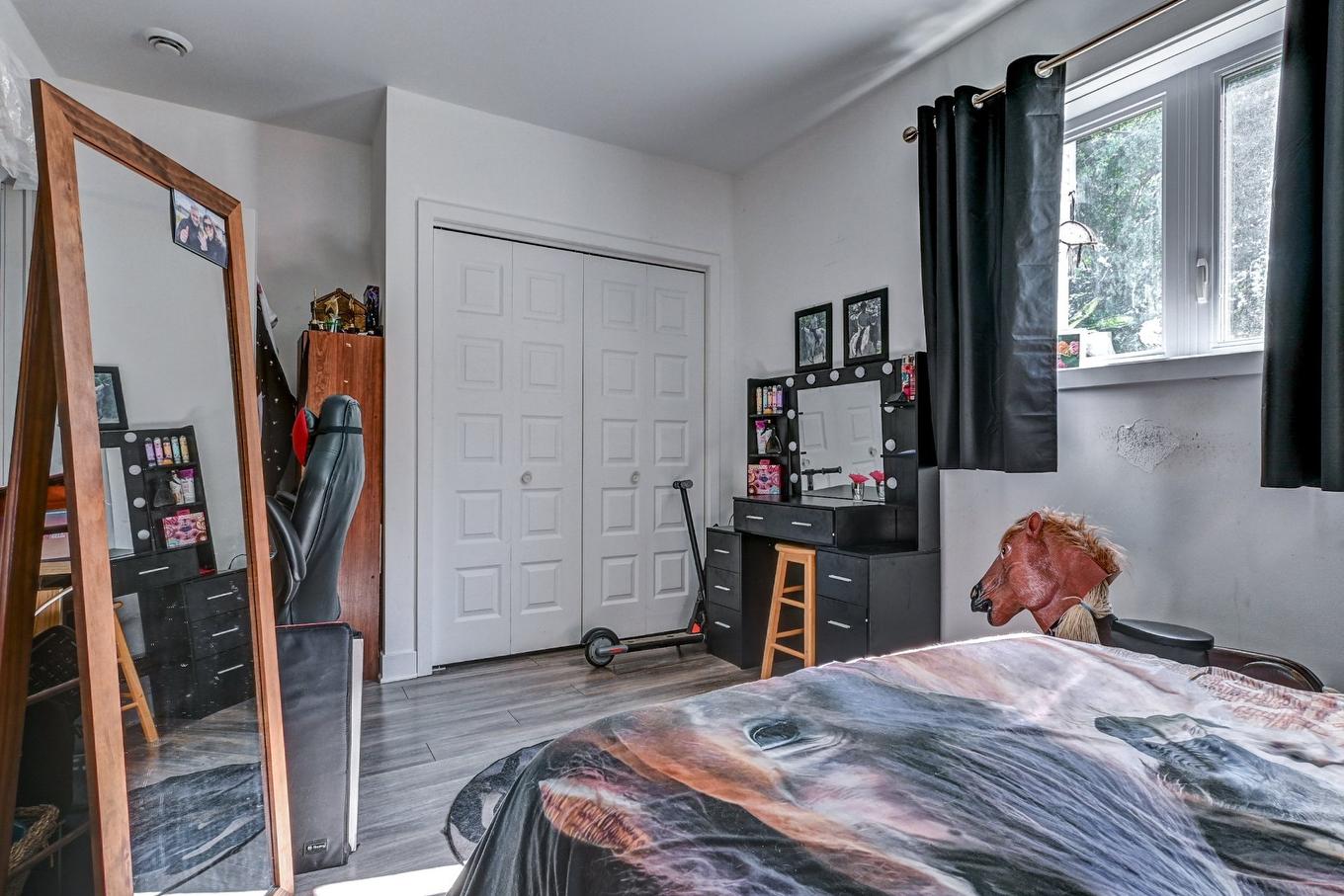 Bedroom - 375 Rue Des Érables, Brownsburg-Chatham, QC - Indoor Photo Showing Bedroom