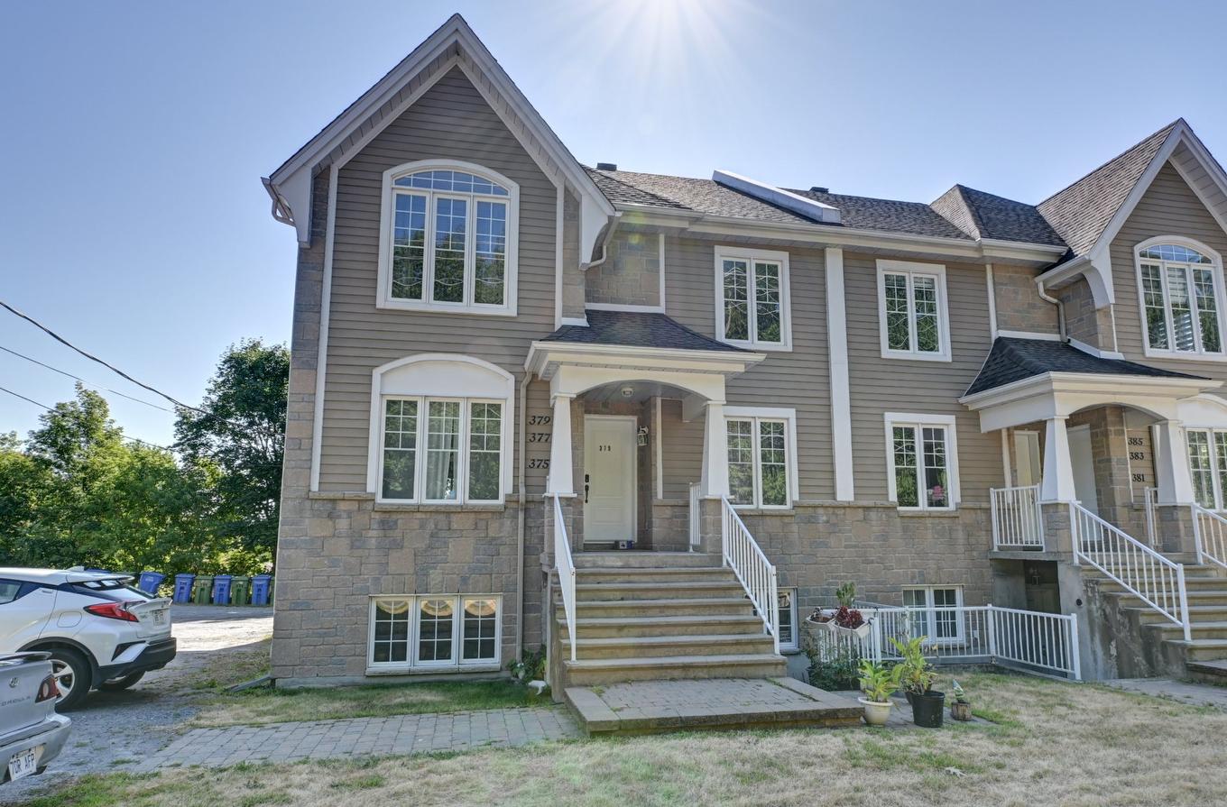 Frontage - 375 Rue Des Érables, Brownsburg-Chatham, QC - Outdoor With Facade