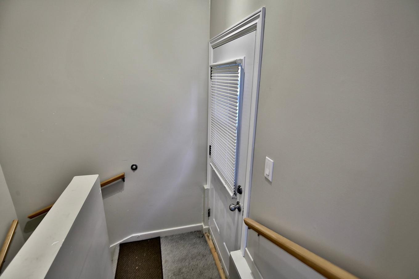 Exterior entrance - 626 - 632 Rue Marquette, Longueuil (Le Vieux-Longueuil), QC - Indoor Photo Showing Other Room
