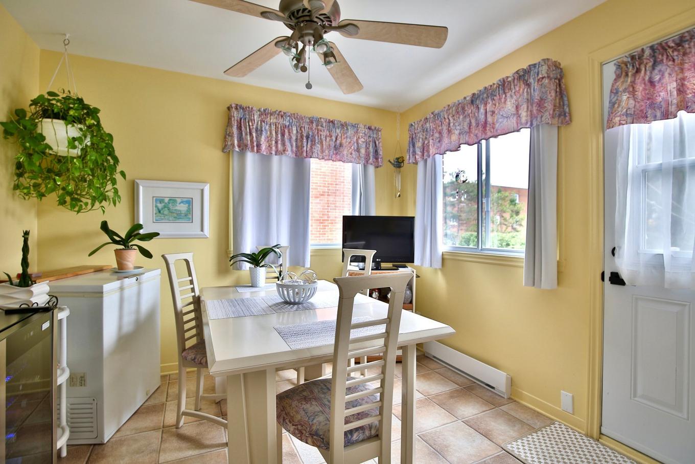 Kitchen - 626 - 632 Rue Marquette, Longueuil (Le Vieux-Longueuil), QC - Indoor Photo Showing Dining Room